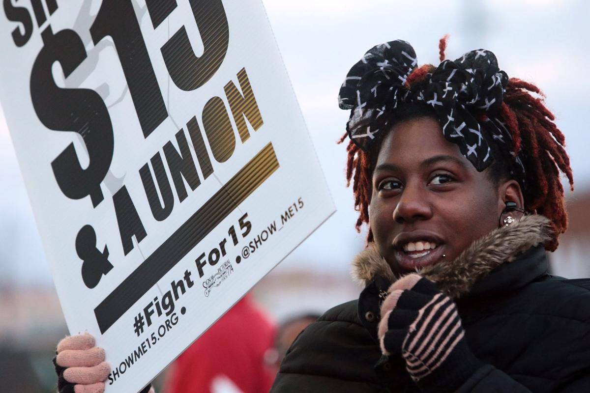 Fast food workers fight for raise in minimum wage