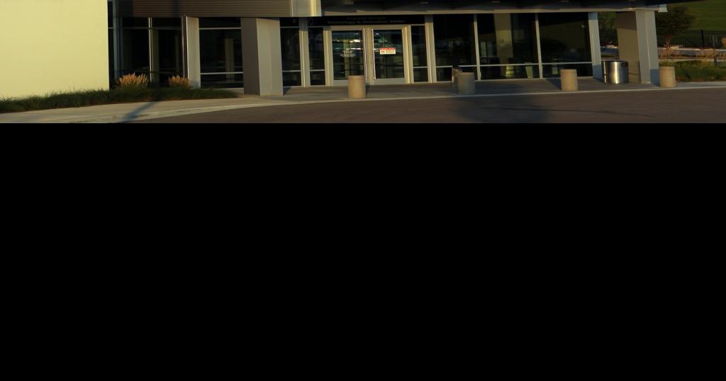 Walgreens, Express Scripts continue skirmishes over contract