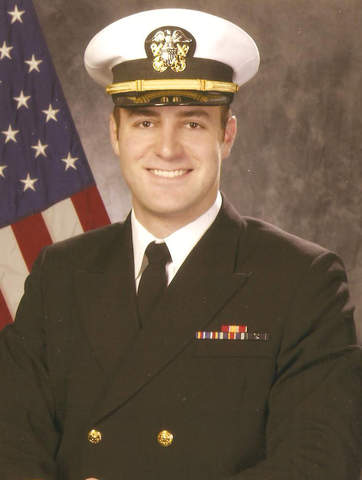Navy officer, St. Louis native, dies during training in Virginia