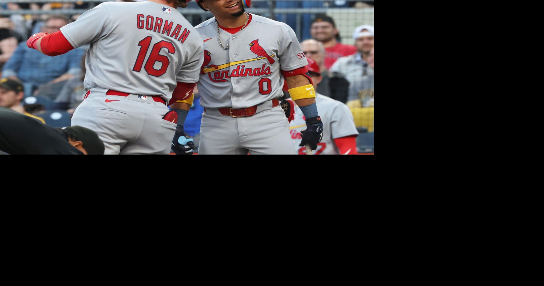 Cardinals power way to early lead, drub Pirates