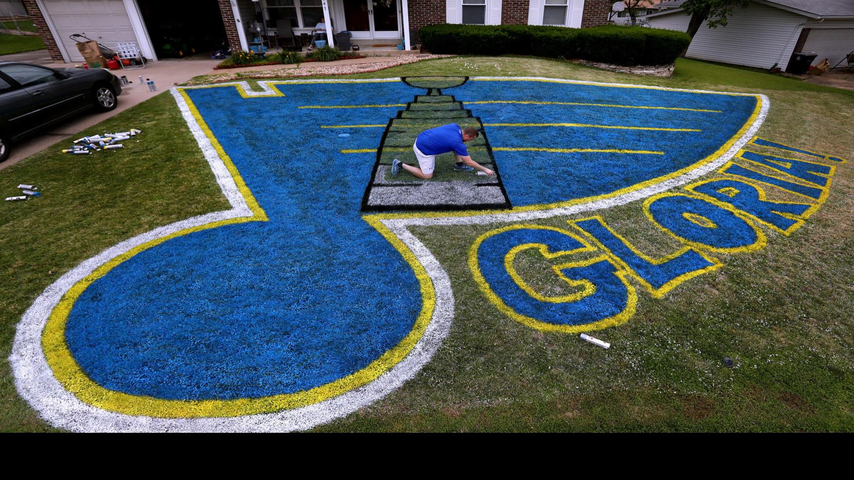 The Parade Kicks Off At Noon St Louis To Celebrate The St