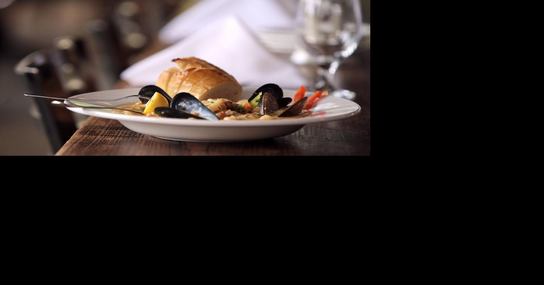 Sqwires Restaurant Tom's Seafood Chowder