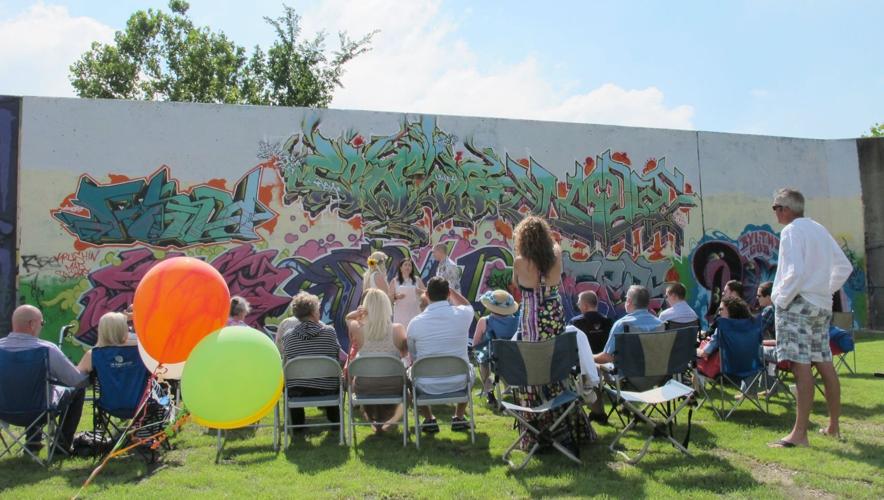 Wrong text leads to a Wedding