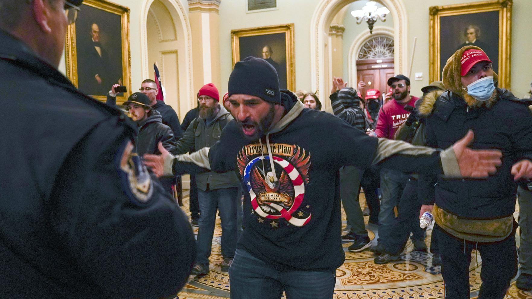 Leonard Pitts Jr.: White conservatives gave violent white radicals a pass. Now they’re about to destroy the country.
