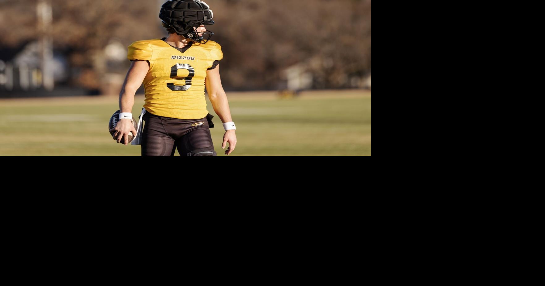 Image for article Can Beau throw? Settled in after portal visit mishap, new Mizzou QB Pribula shows off arm