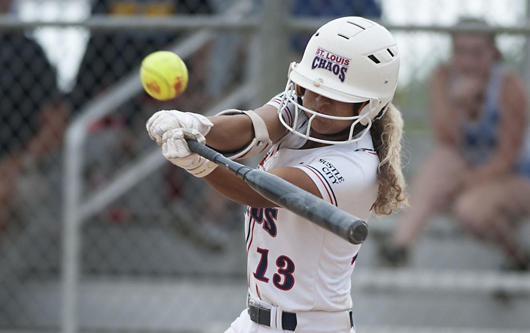 Chaos softball team provides challenging test for U.S. Under19