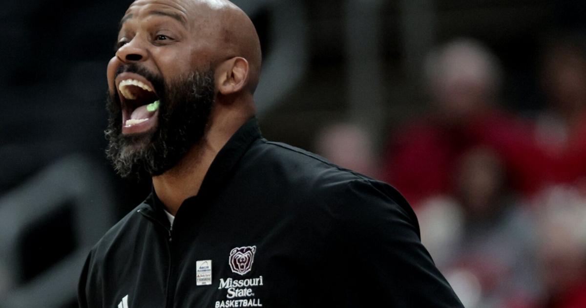 Tipsheet: Cuonzo Martin’s coaching return yielded few wins, many lessons