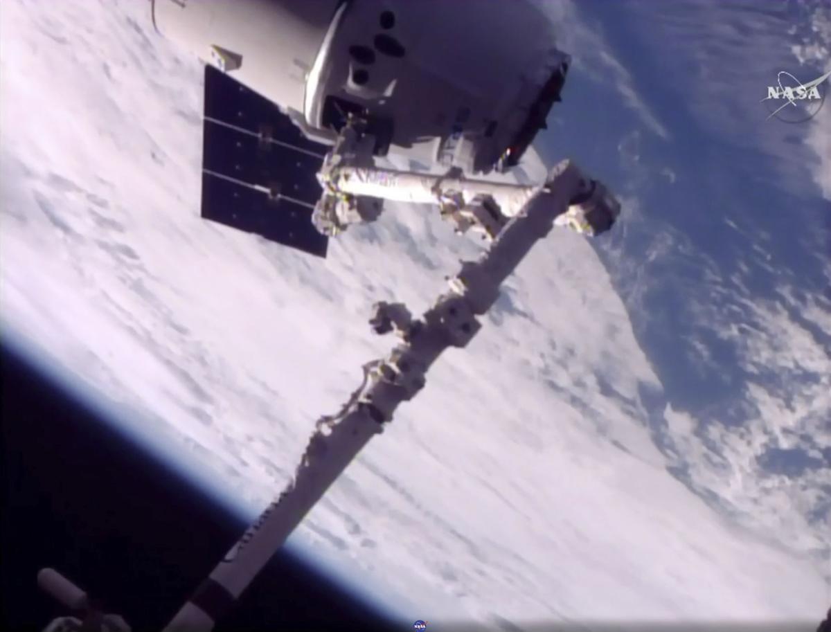 Space station welcomes 1st returning vehicle since shuttle