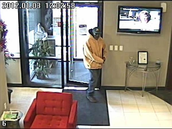 FBI seeks man who robbed St. Louis bank