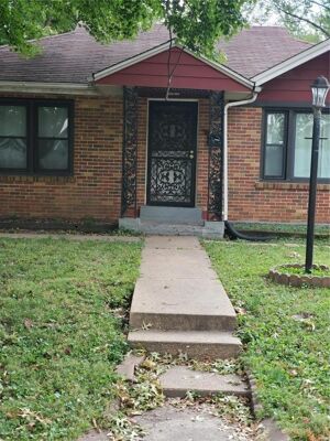 2 Bedroom Home in St Louis - $90,000