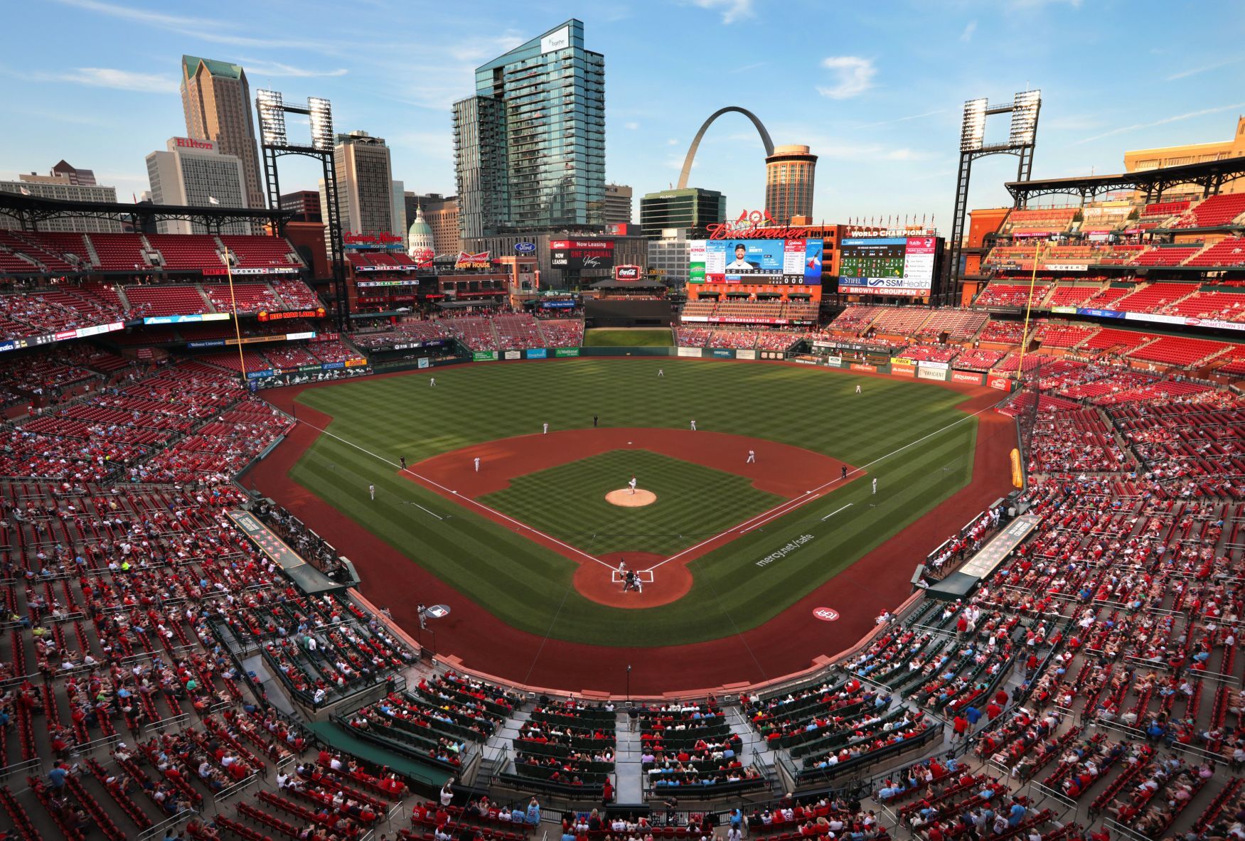 Media Views Cardinals TV ratings, crowds have yet to fully rebound