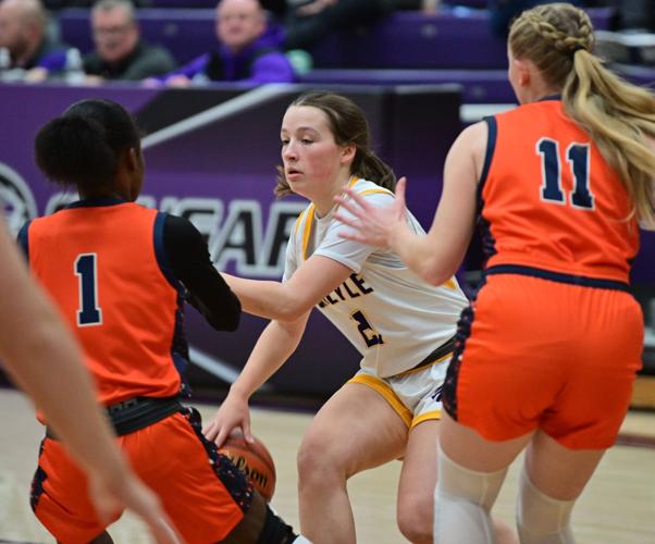 Carlyle is shaping up to make big noise under new coach: Girls ...