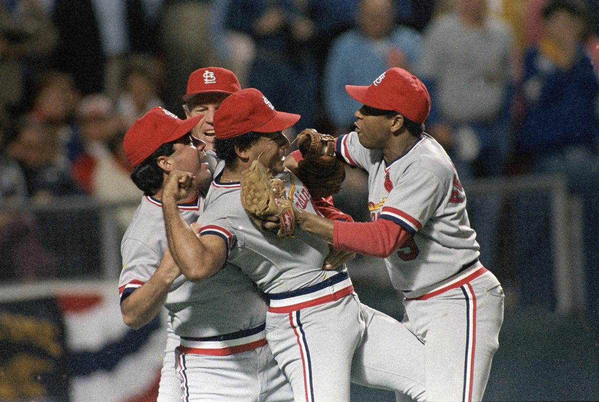 1985: Kansas City Royals 11, Cardinals 0