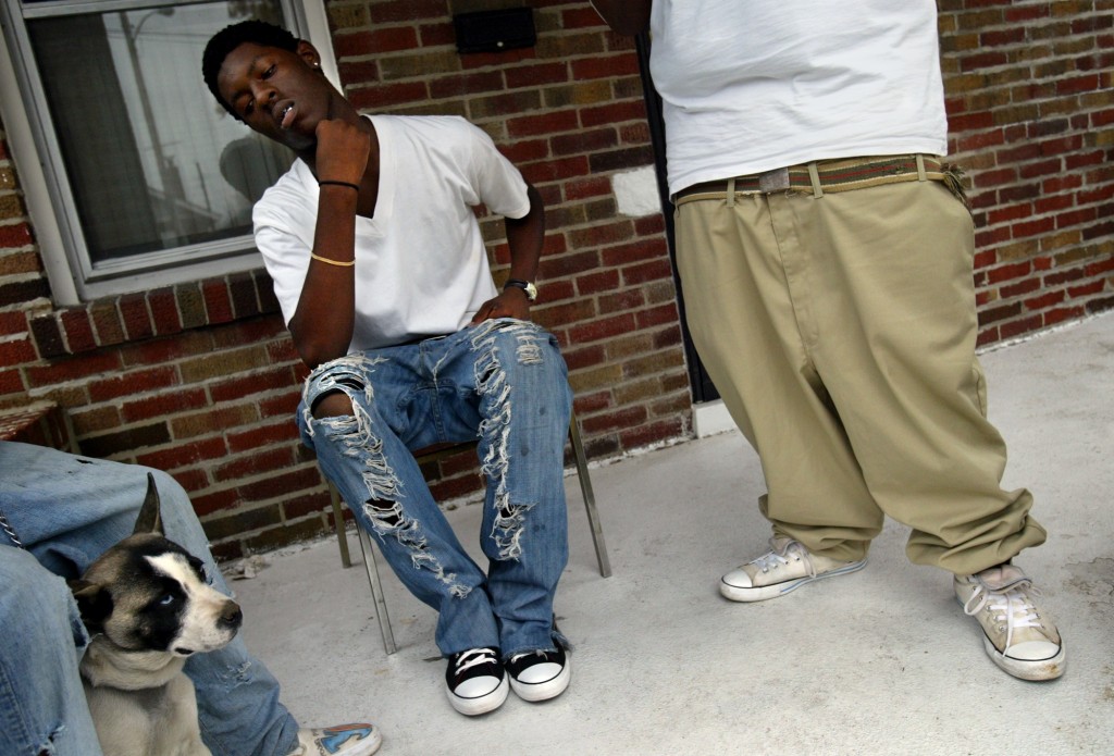 sagging baggy jeans