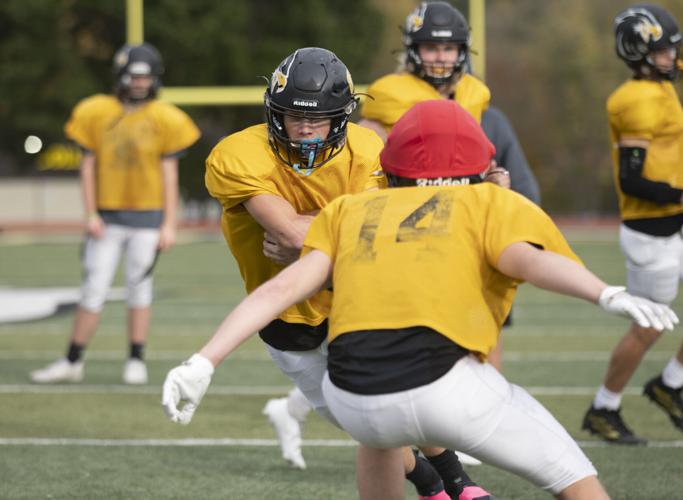 Friday football spotlight Grandview hosts first postseason game in 29