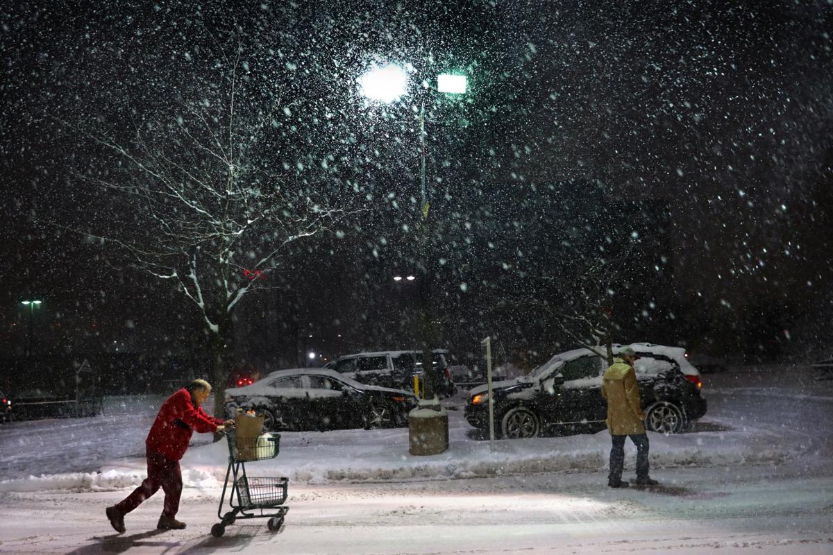 Snow slams St. Louis: One foot of snow piles up across the region | Metro | 0
