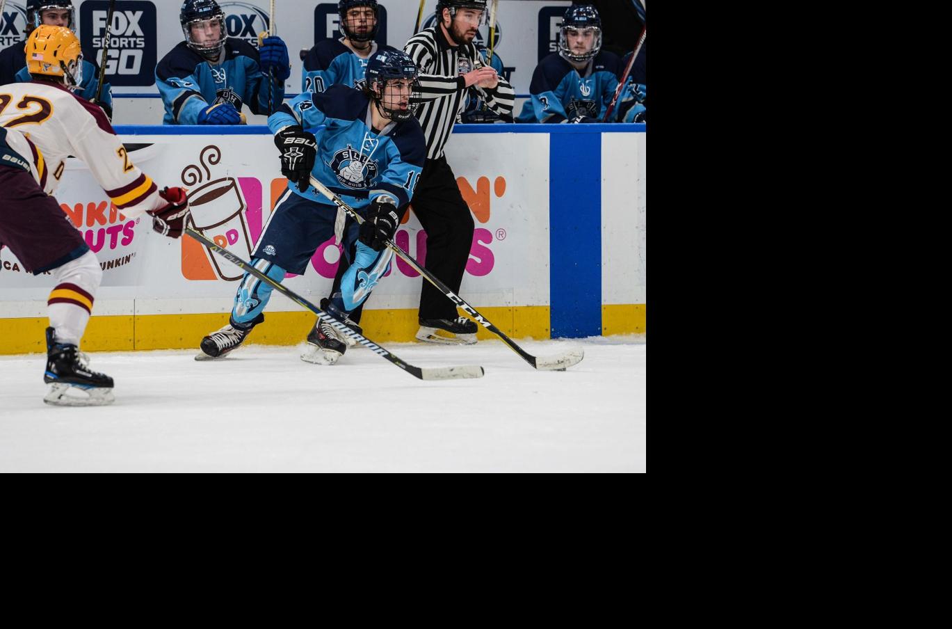 AllMetro ice hockey player of the year Winkelmann caps
