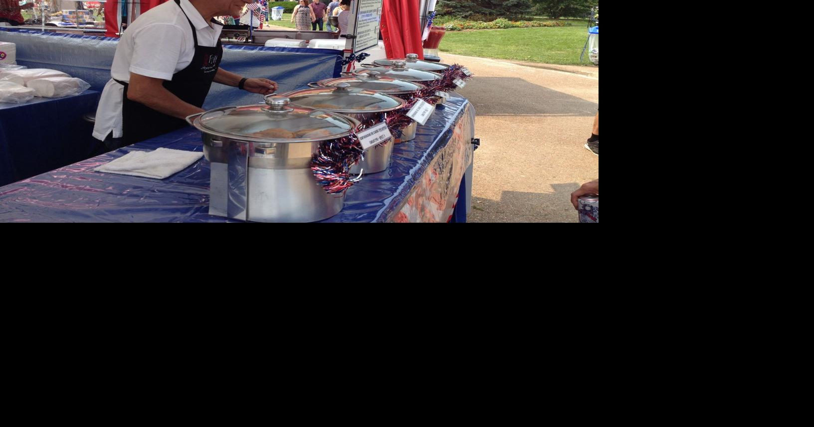 St. Charles Riverfest draws hungry crowds despite soggy riverfront