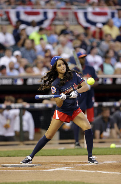 Photos: All-Star Legends & Celebrity Softball Game 2014