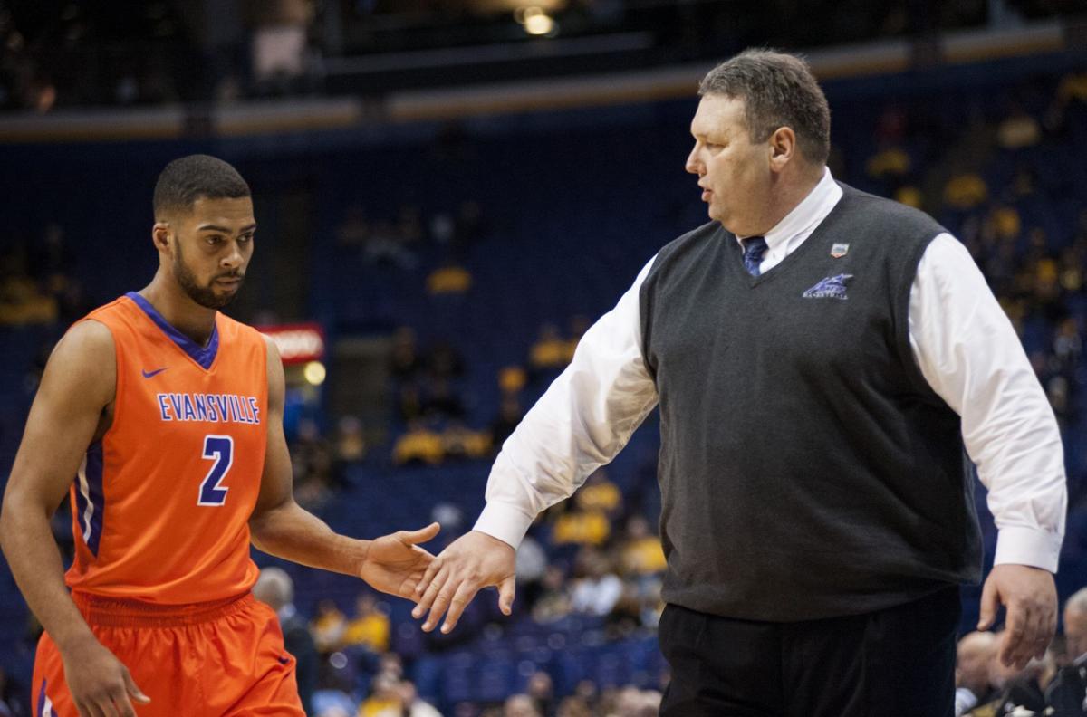 Evansville Cruises Into Mvc Title Game College Sports Stltoday Com