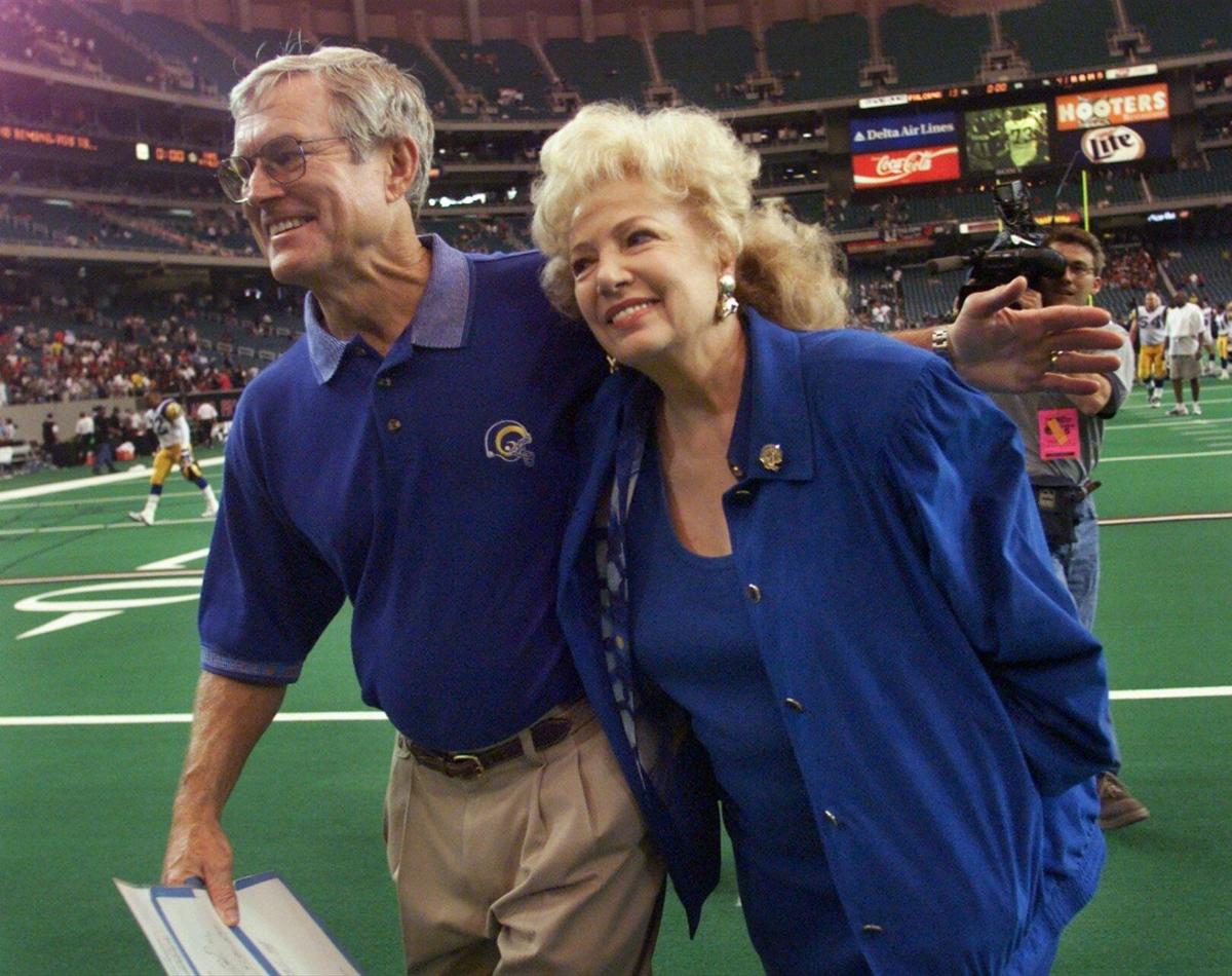 Who was Kurt Warner's coach Dick Vermeil? All you need to know about the HC  who transformed former Rams QB's career