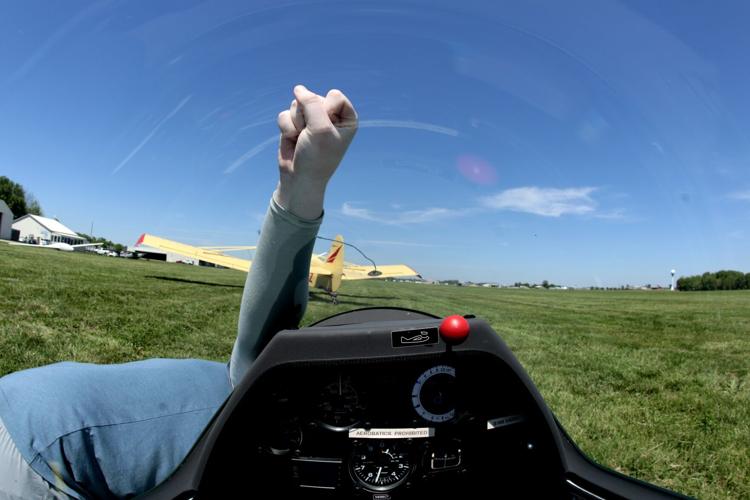 �����Ӱ�ԭ�� Soaring Association continues to lift off