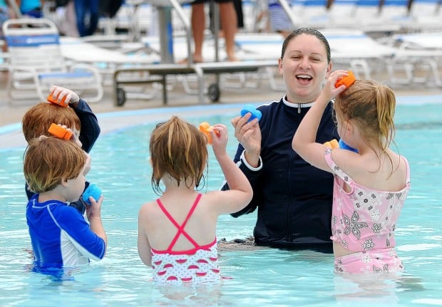 Play St. Louis: Shaw Park Aquatic Center, Clayton