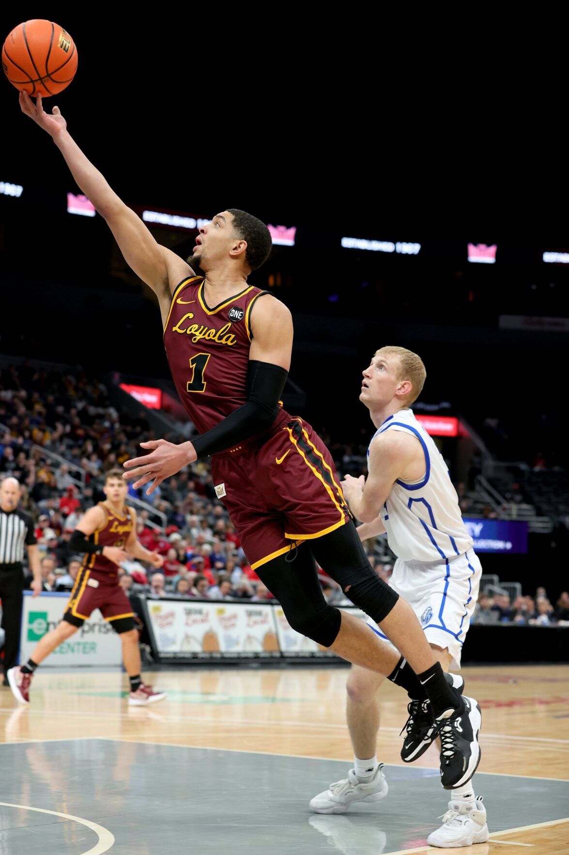 Hochman: With high praise from Sister Jean, Loyola's Williamson shines in  MVC tournament in St. Louis