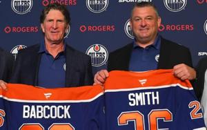 Former Red Wings coach Mike Babcock, left, and D.J. Smith were hired by the Edmonton Oilers on Tuesday.