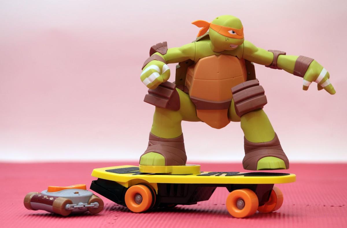 ninja turtle toy skateboard