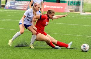 Duchesne vs. Pembroke Hill girls soccer