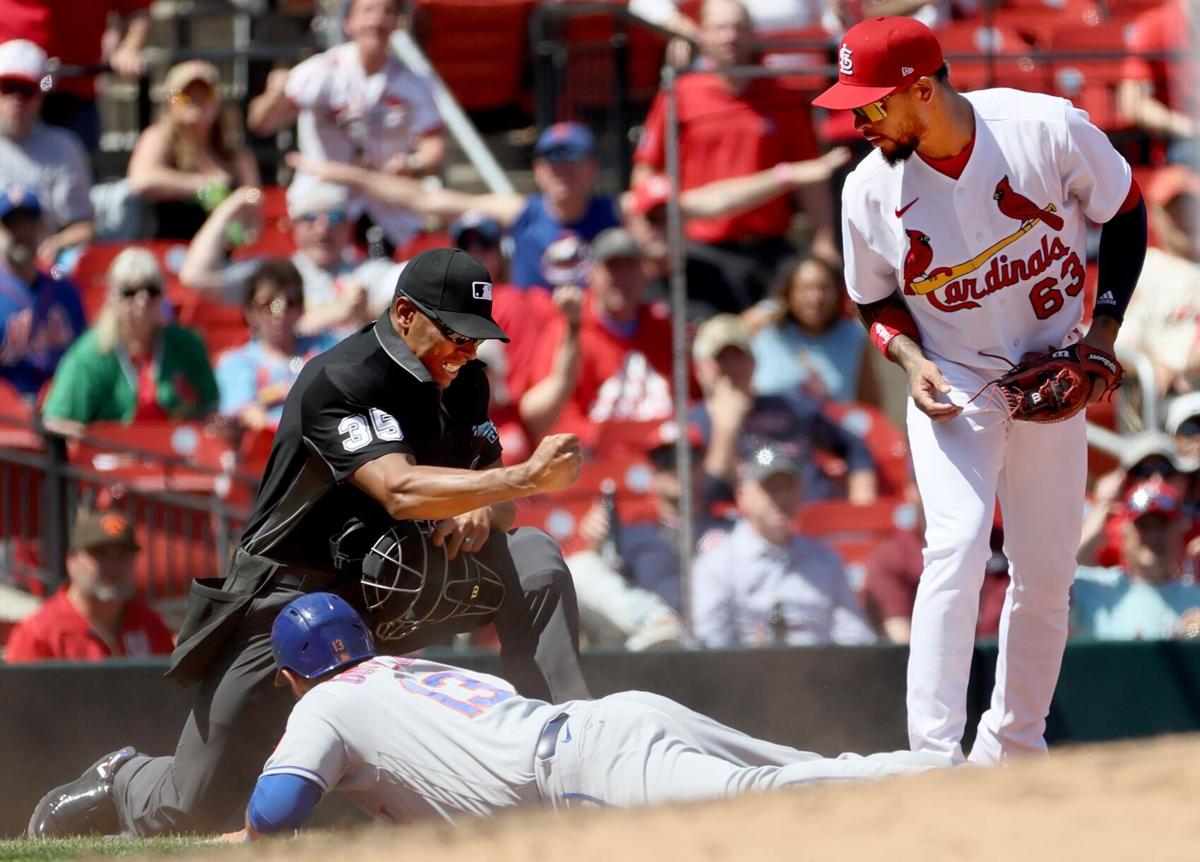 Cardinals' Arenado, Cabrera suspended for brawl with Mets