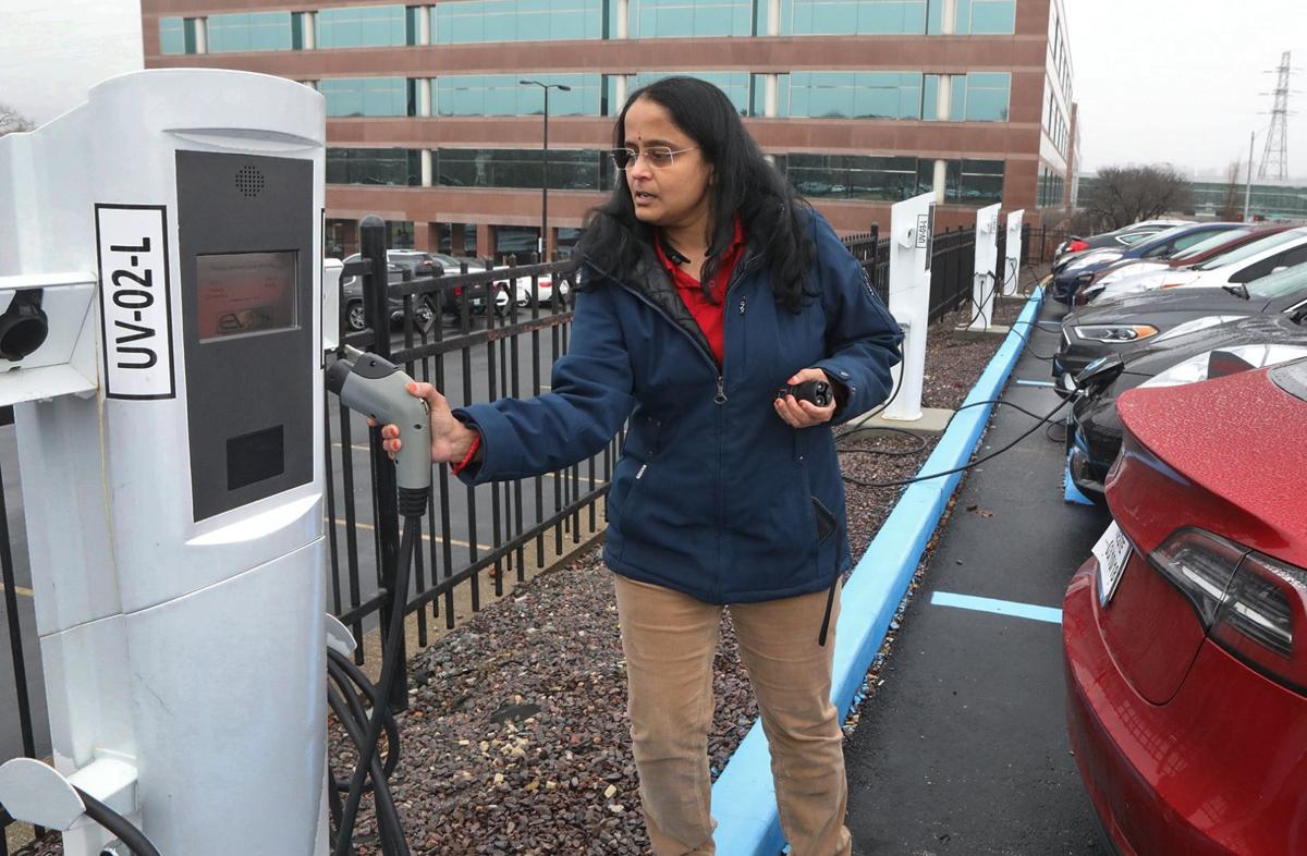 Ameren seeks to add hundreds of electric vehicle charging stations