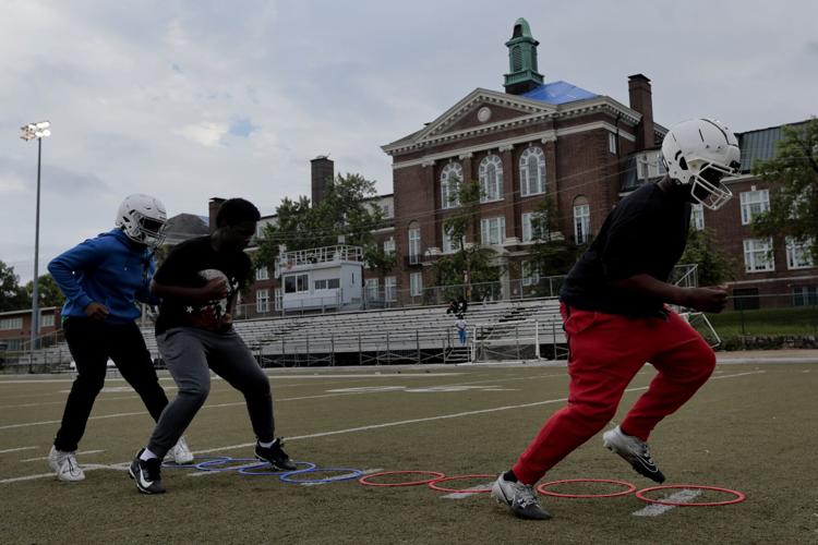 Tornado damages roof at Sumner High School