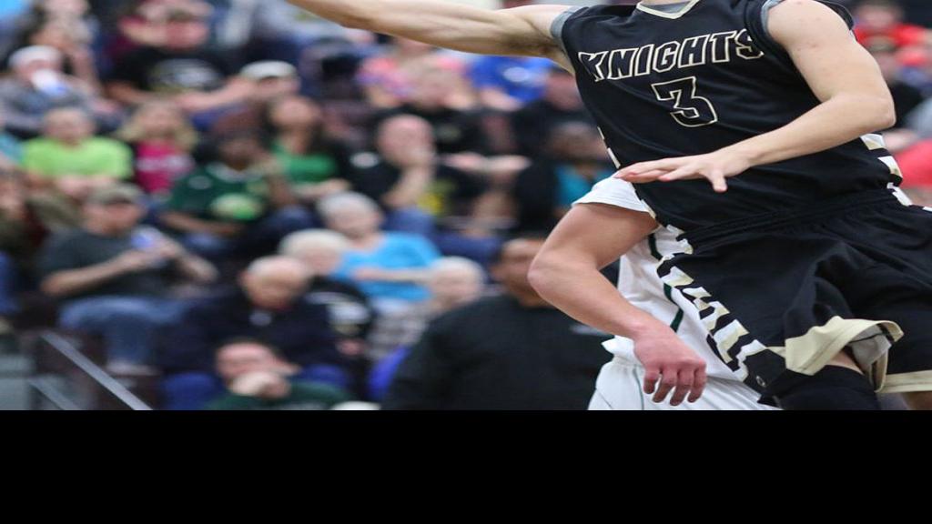 Bayless Falls To Farmington In Triplett S Last Game As Bronchos
