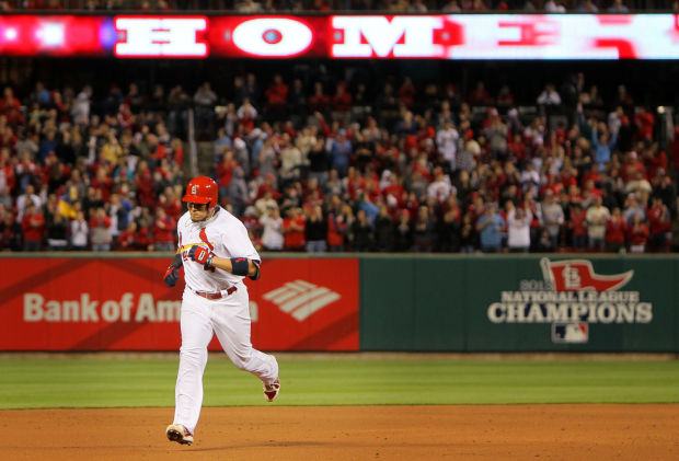 Giants knock out Lance Lynn, lead Cardinals 4-0 in 4th 