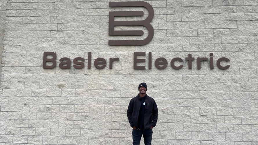Engineering students get glimpse at future careers while touring Basler Electric