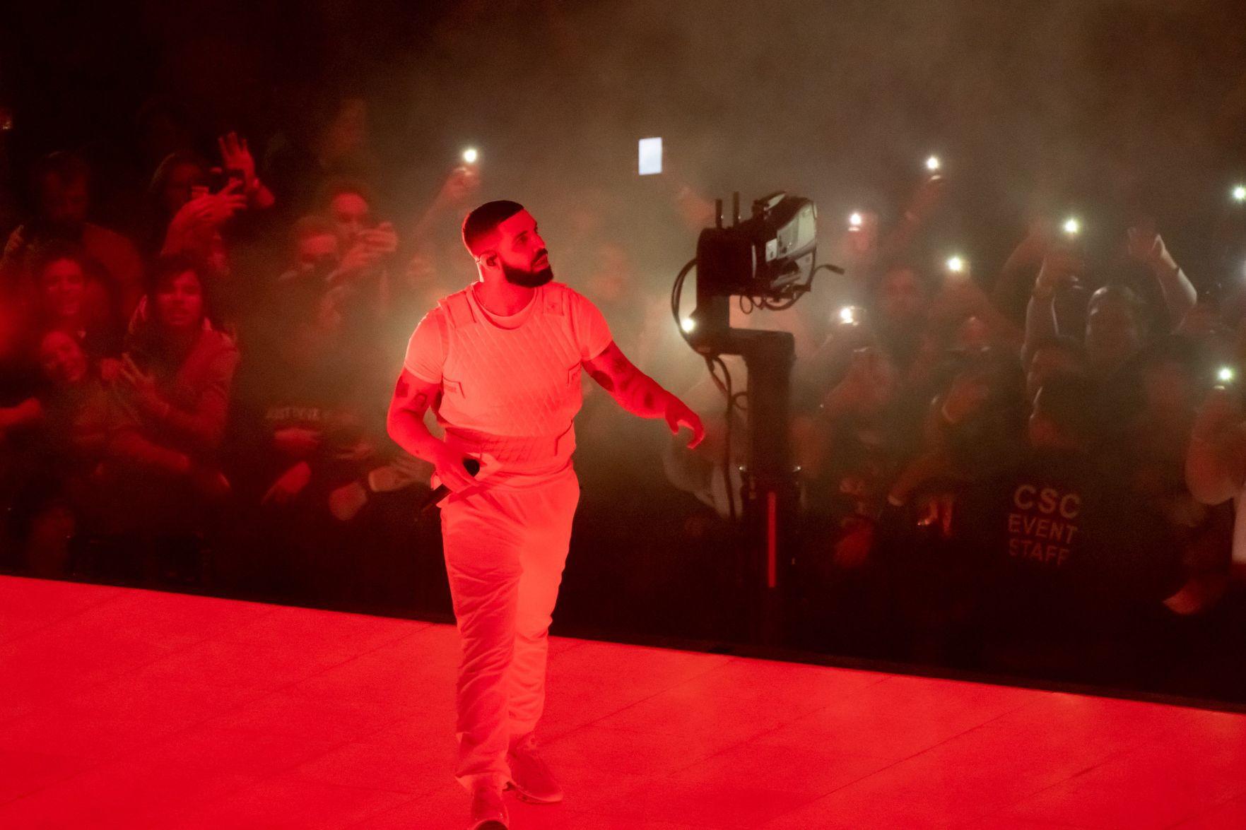 Drake commands Enterprise Center stage during soldout show The