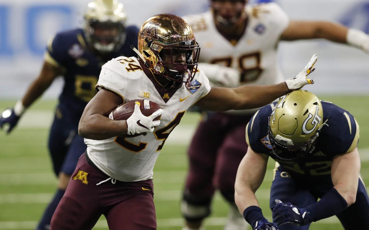 College Football Minnesota Pounds Georgia Tech College Sports