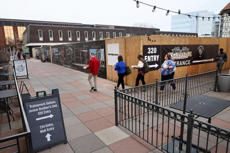 Westport Plaza restaurants see a drop in traffic