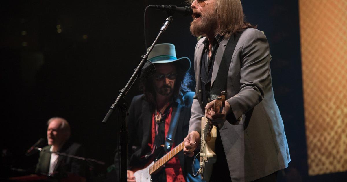 Tom Petty Rocking Reports that legendary rocker Tom Petty died cause confusion