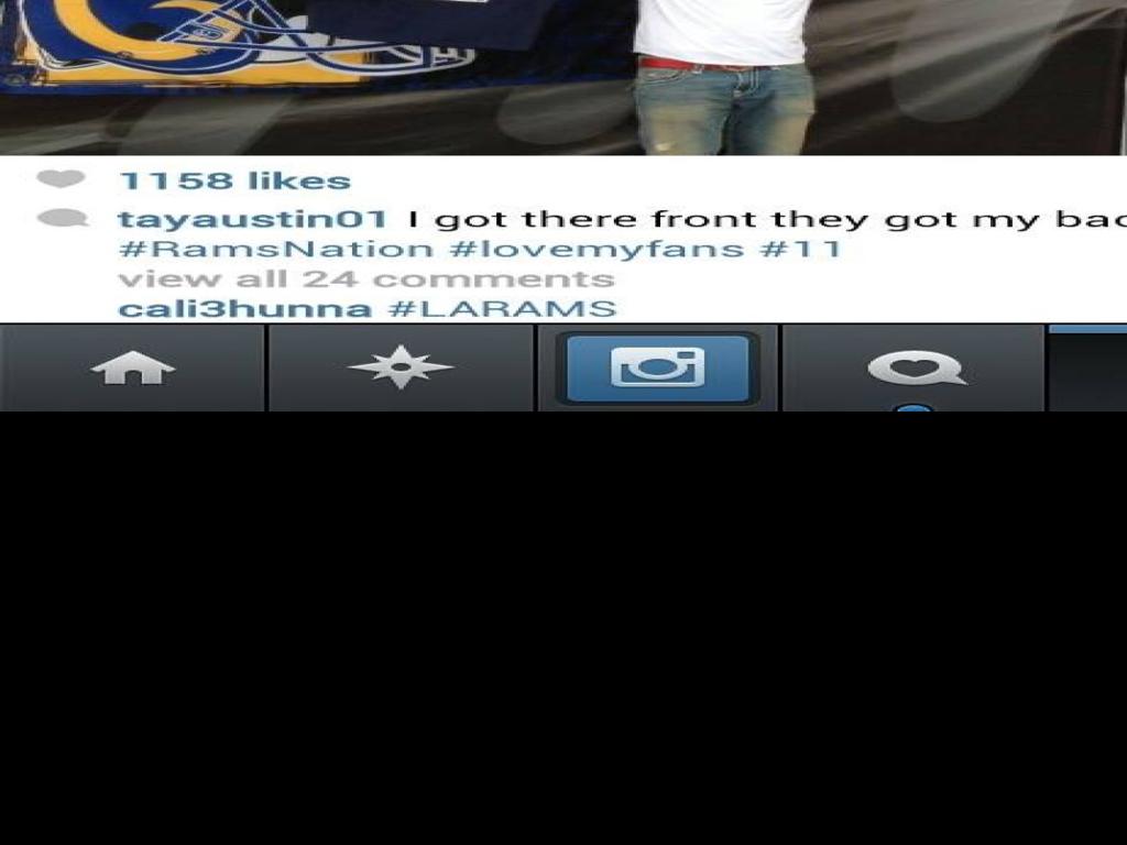 Rams Player Poses With L A Group Trying To Get Team Joe S St Louis Stltoday Com