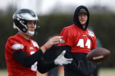 Nfl Notebook Wentz Outlook Unclear With Broken Vertebra In