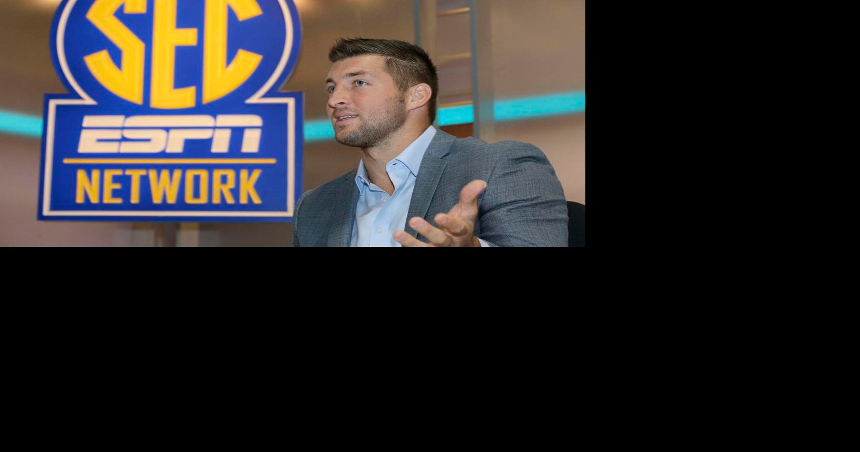 Tim Tebow honored in special exhibit for 2023 College Football