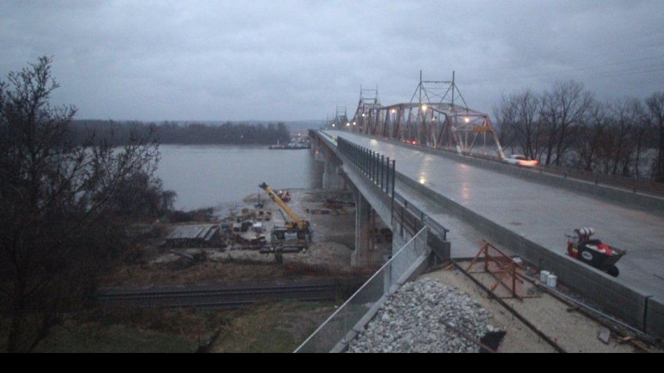 You can walk or run across the new Missouri River bridge at Washington