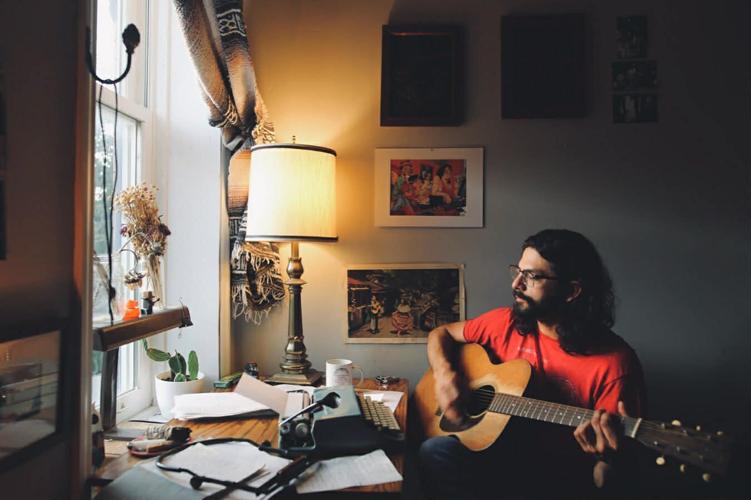 �����Ӱ�ԭ�� singer and musician Nick Gusman