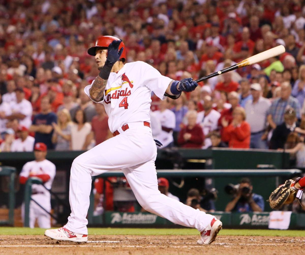 Molina home run leads Cardinals over Reds 1-0