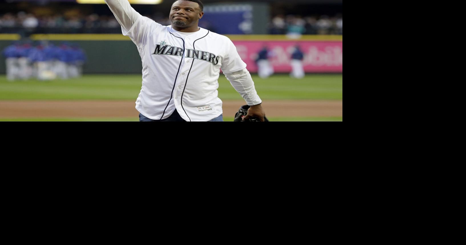 Who's the greatest living ballplayer? And who will be next Cardinals pitcher to go the distance?