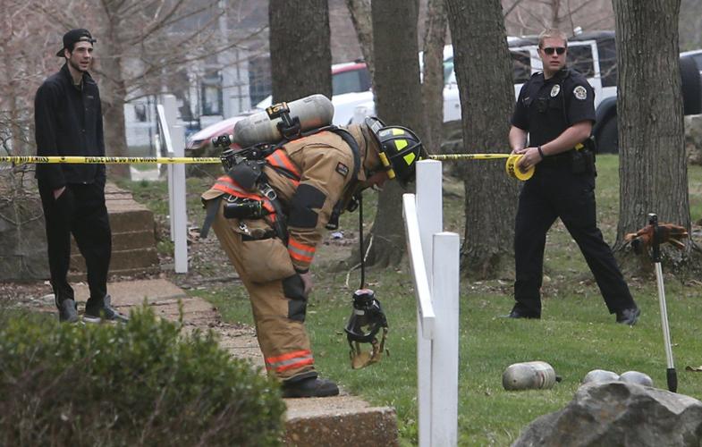 Man who fell to his death in fire at Ellisville condo complex identified