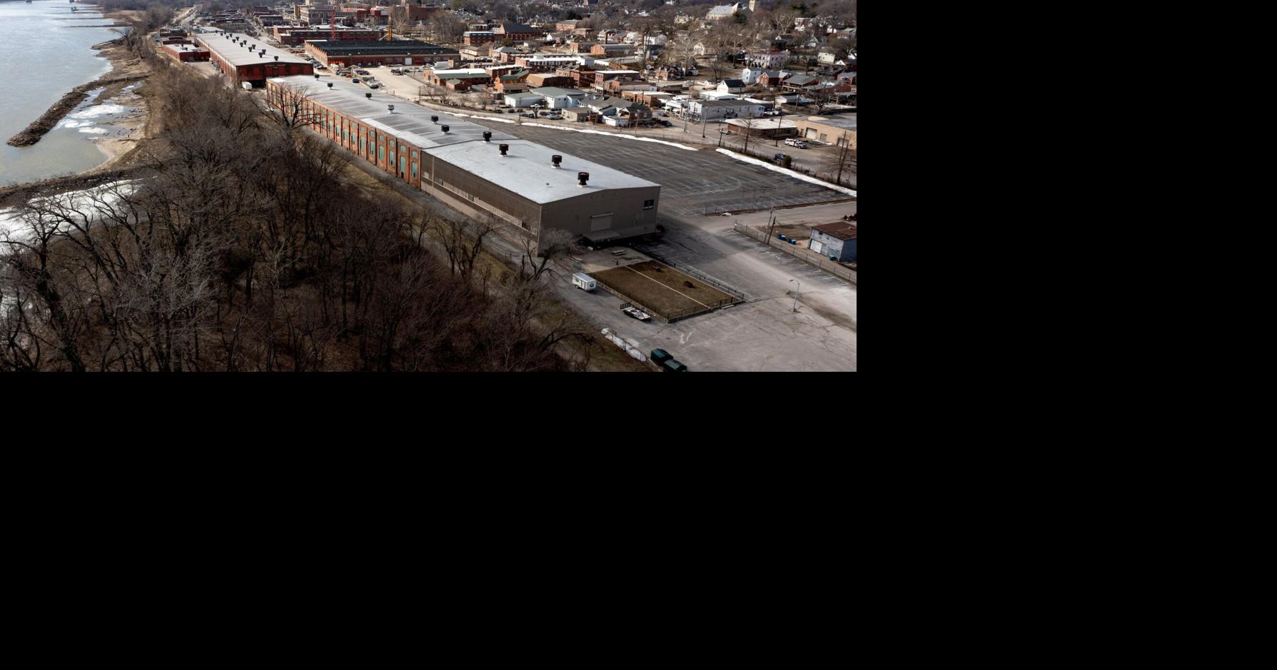 Judge says developer's suit to demolish St. Charles riverfront warehouse can continue
